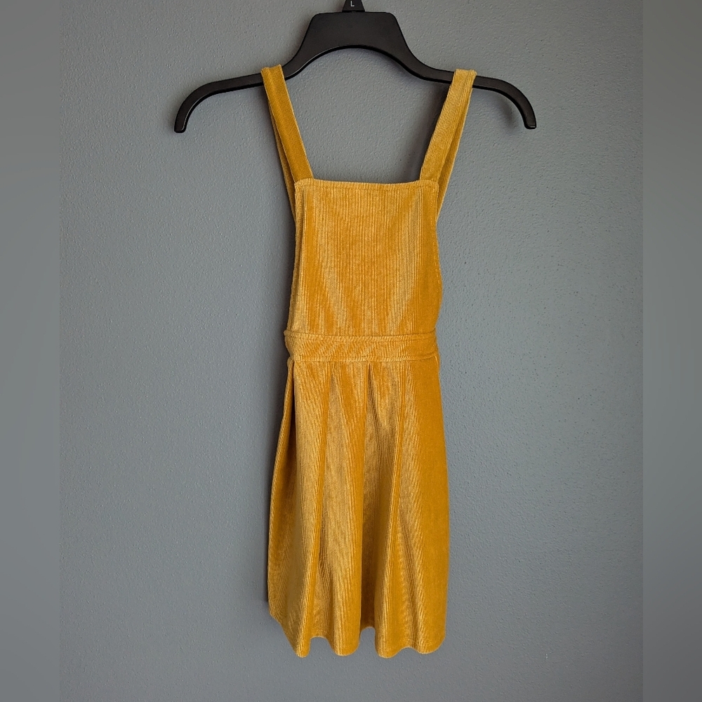 Little Girls Beautees Overall Dress In Golden Yellow Size 7/8. Elastic Waist.